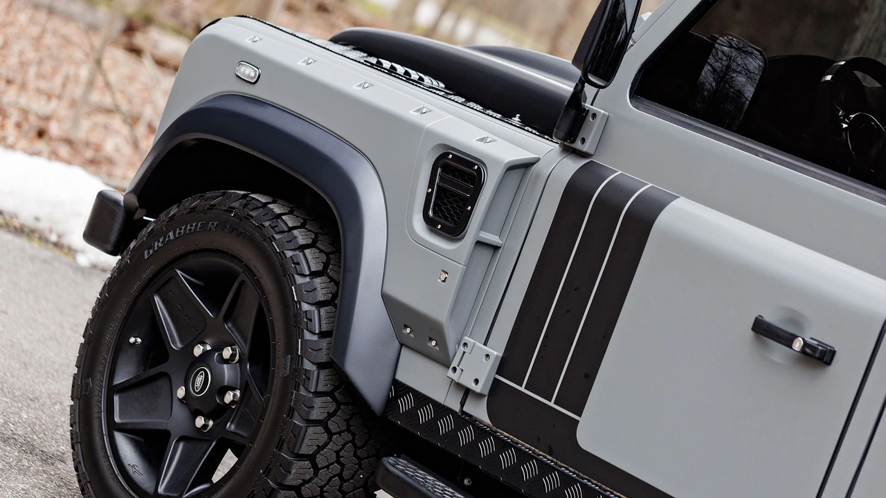 1987 Land Rover Defender 110 - Image 24 of 31