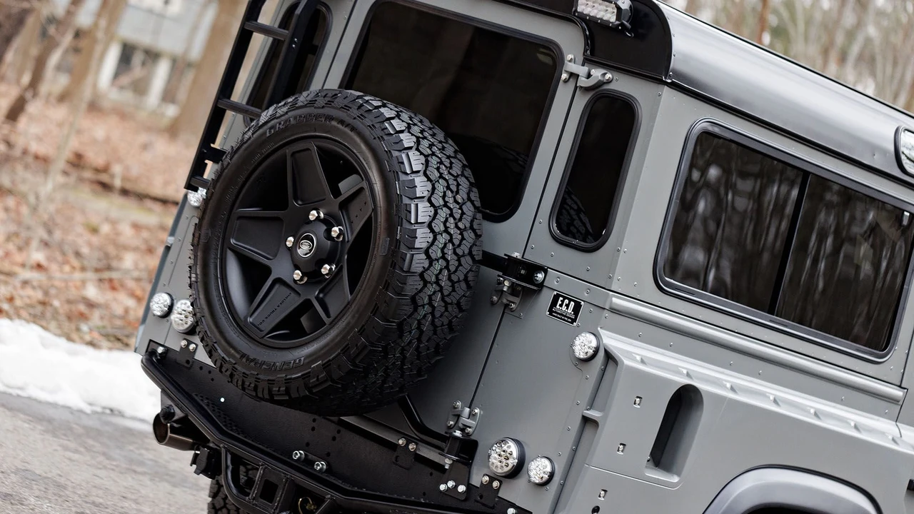 1987 Land Rover Defender 110 - Image 12 of 31