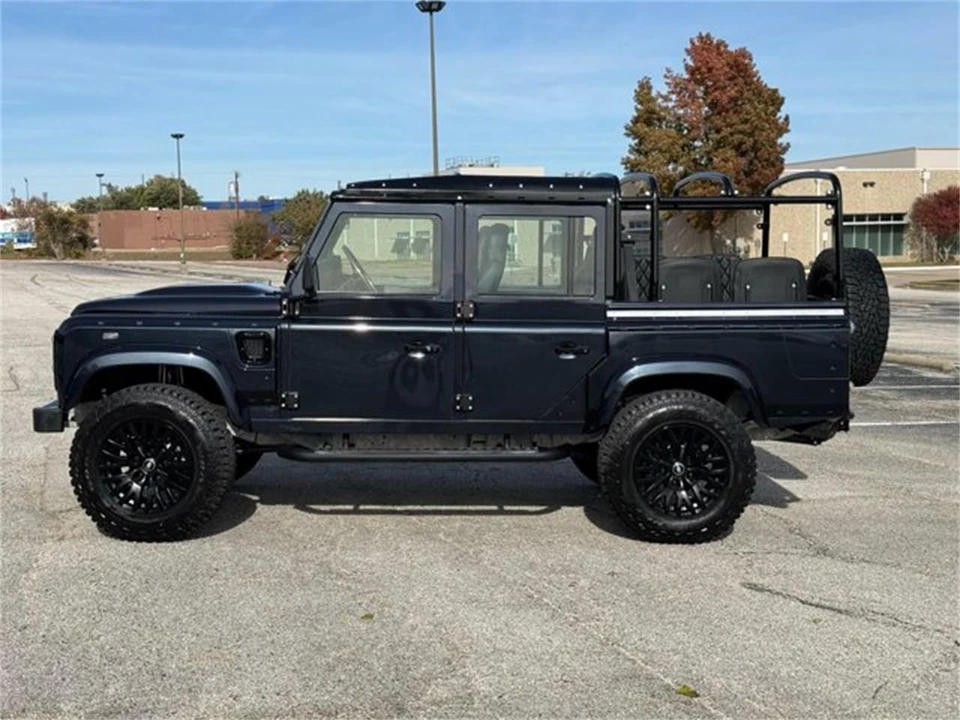 1987 Land Rover Defender 110 - Image 16 of 31