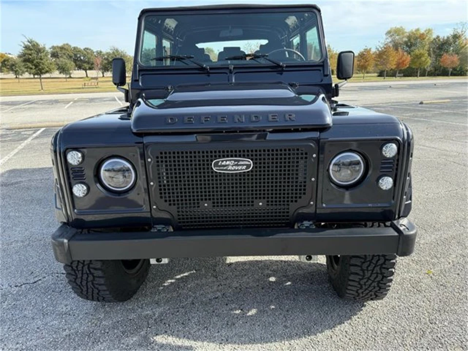 1987 Land Rover Defender 110 - Image 8 of 31