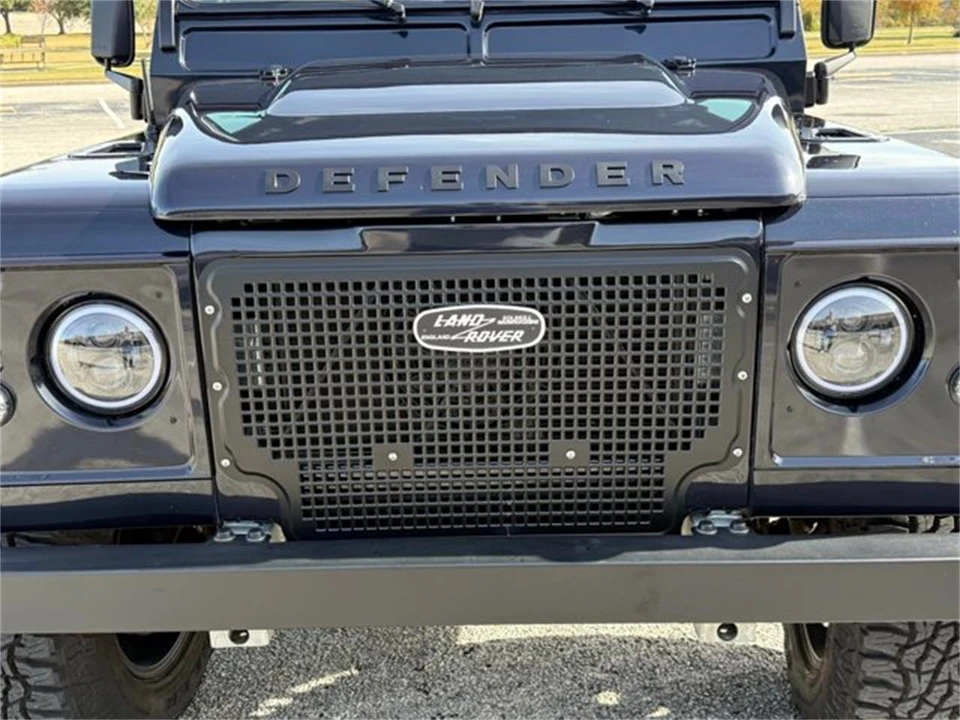 1987 Land Rover Defender 110 - Image 9 of 31