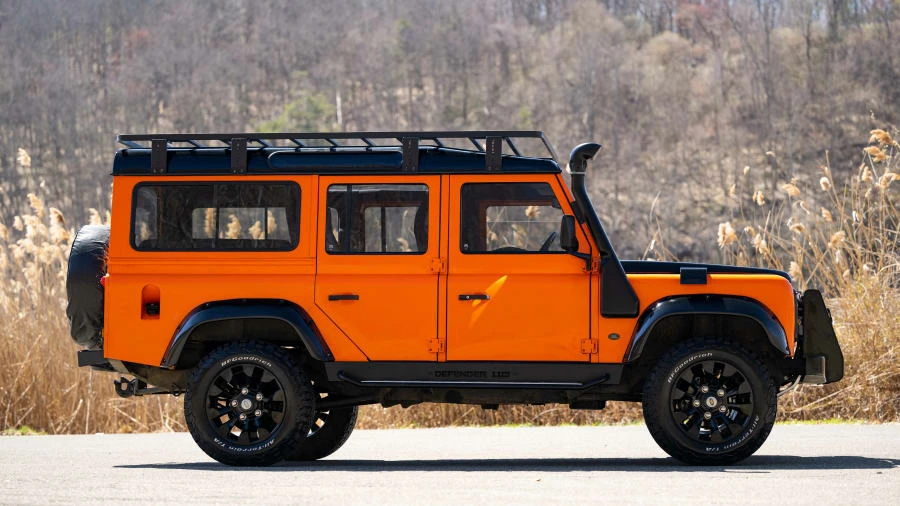 1987 Land Rover Defender 110 - Image 4 of 31