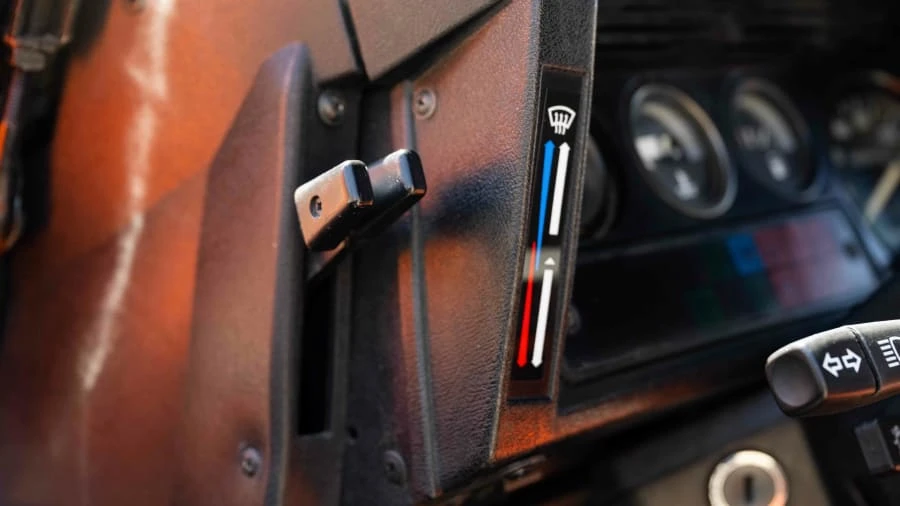 1987 Land Rover Defender 110 - Image 30 of 31