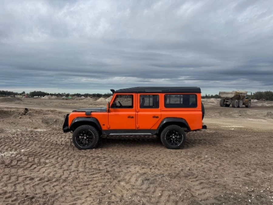 1987 Land Rover Defender 110 - Image 2 of 12