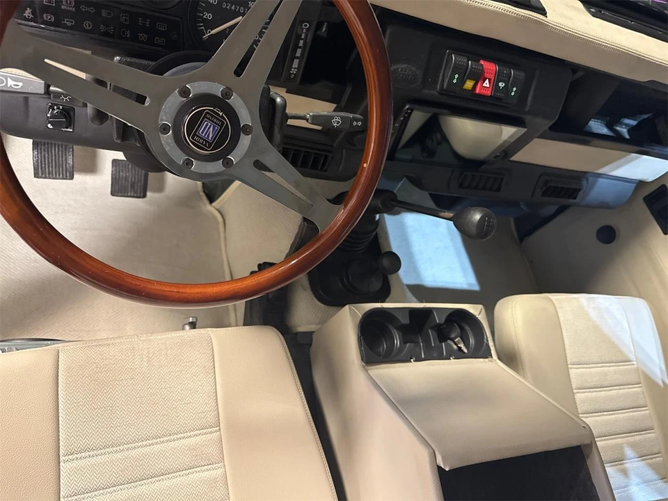 1987 Land Rover Defender 110 - Image 6 of 18