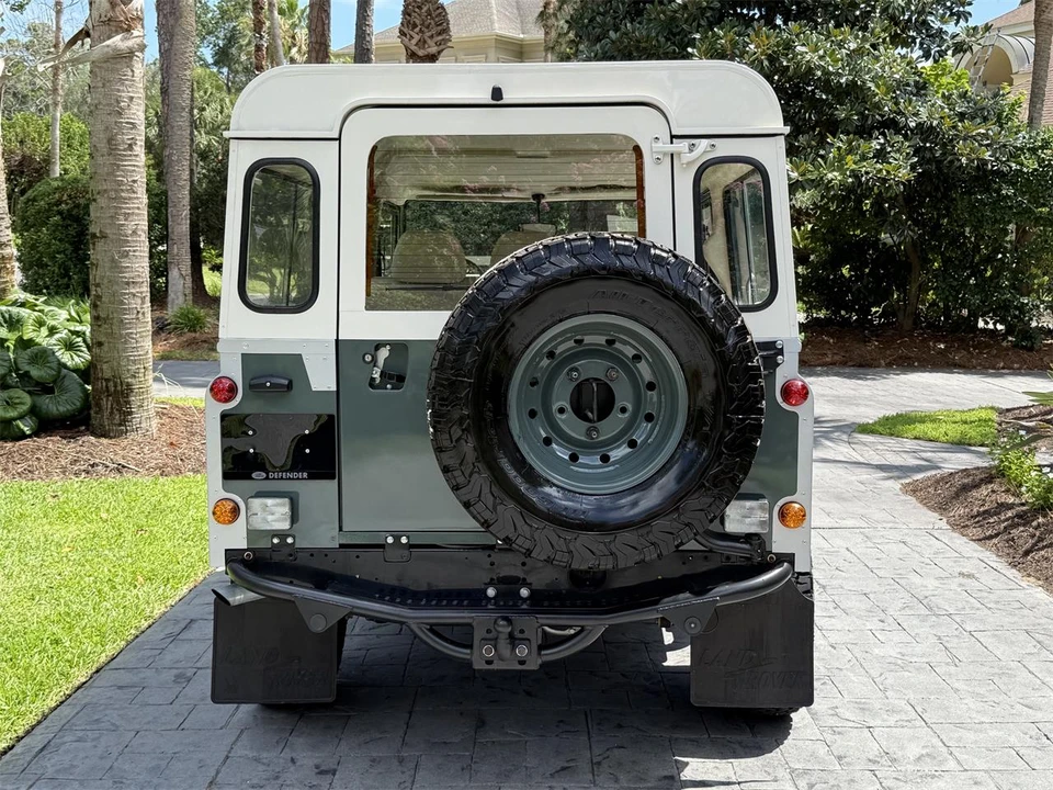 1987 Land Rover Defender 110 - Image 3 of 18