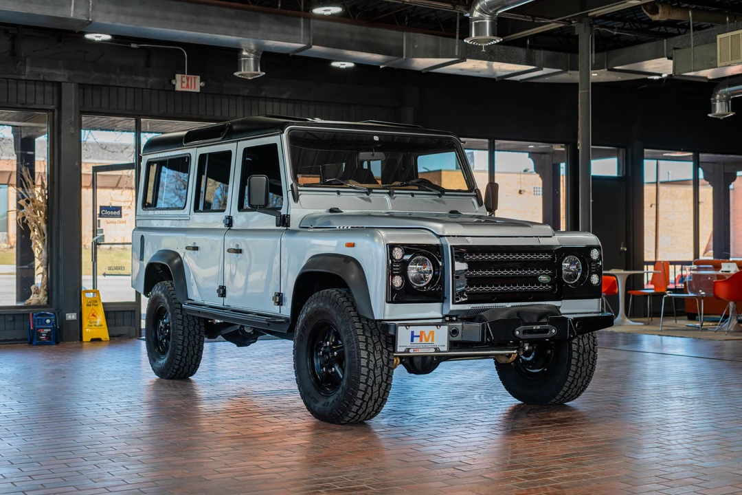 1987 Land Rover Defender 110 - Image 13 of 31