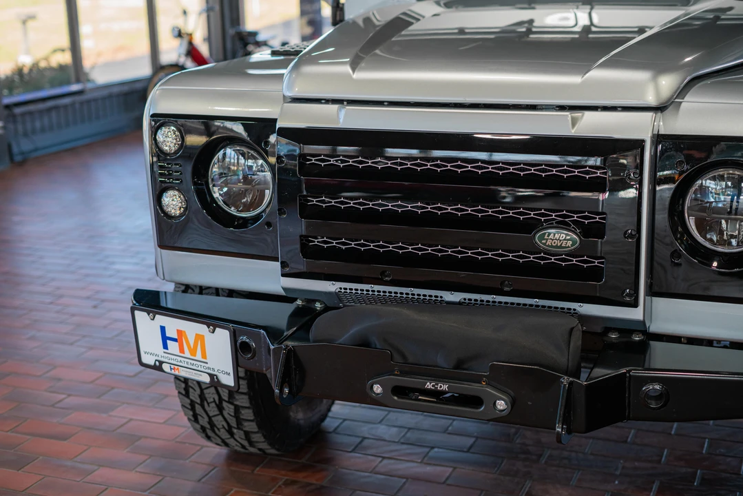 1987 Land Rover Defender 110 - Image 15 of 31