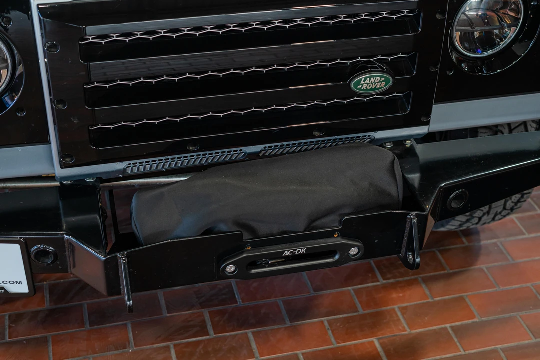 1987 Land Rover Defender 110 - Image 16 of 31