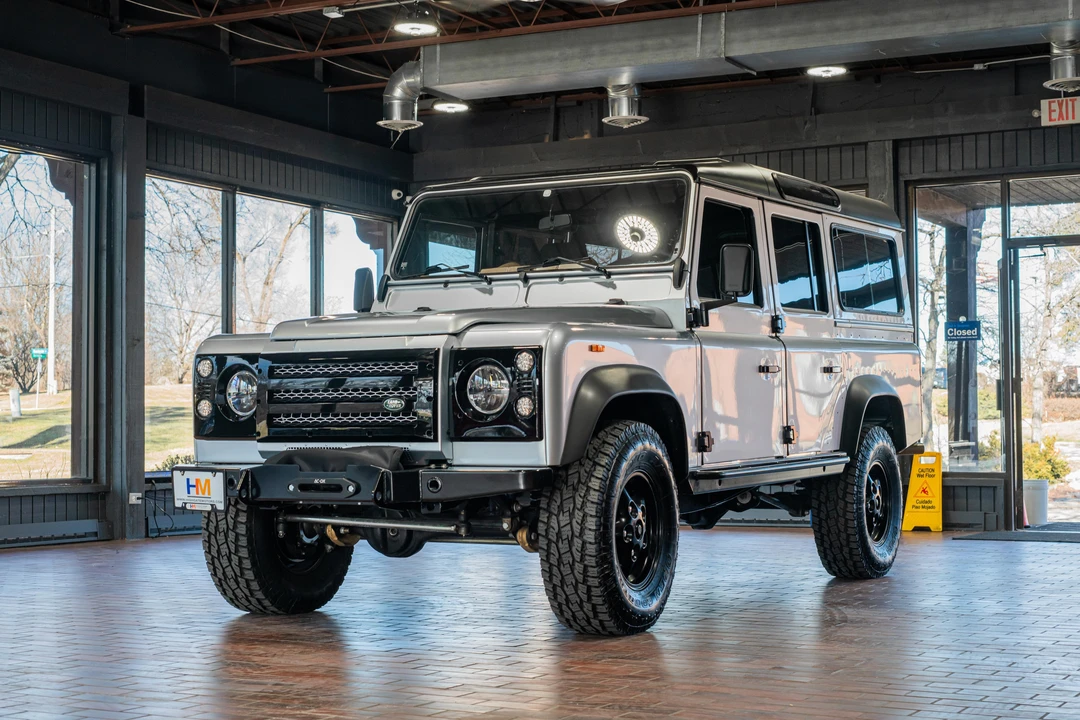 1987 Land Rover Defender 110 - Image 7 of 31