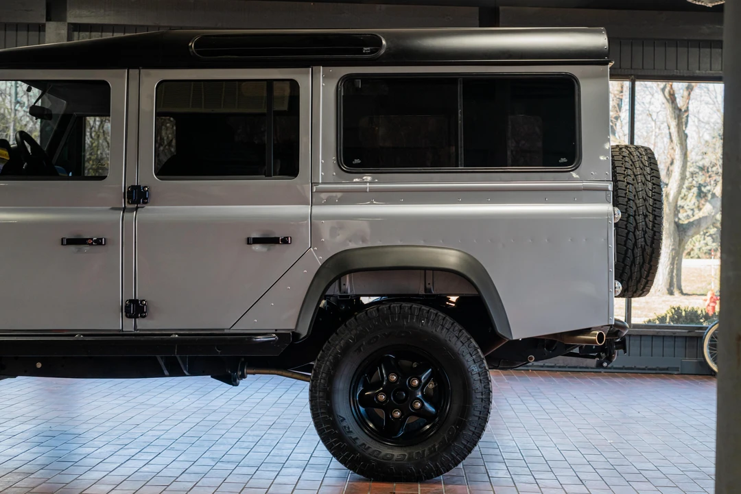 1987 Land Rover Defender 110 - Image 28 of 31