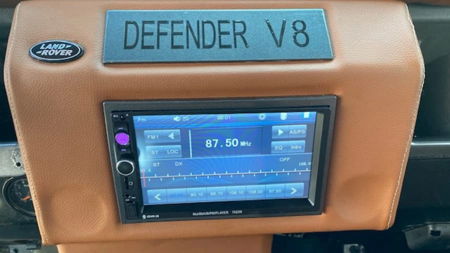 1987 Land Rover Defender 110 - Image 6 of 19