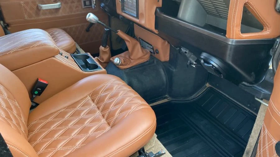 1987 Land Rover Defender 110 - Image 7 of 19