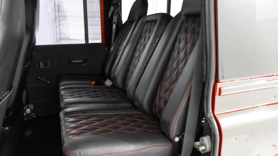 1987 Land Rover Defender 110 - Image 5 of 13