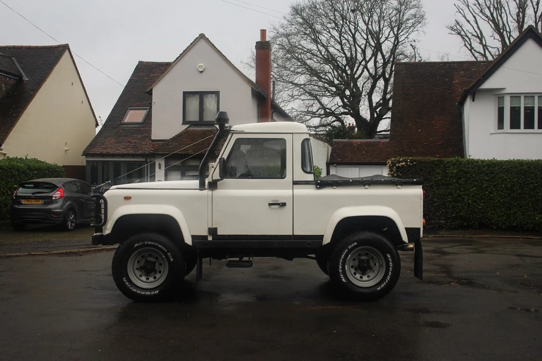1987 Land Rover Defender 90 - Image 6 of 30