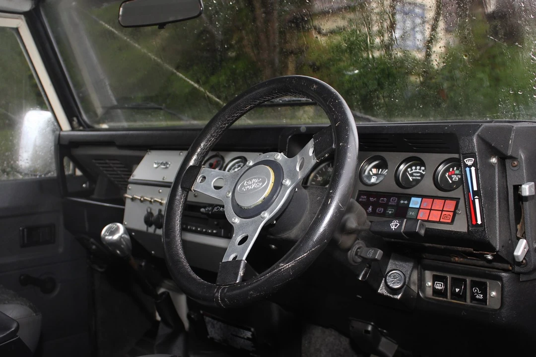 1987 Land Rover Defender 90 - Image 25 of 30
