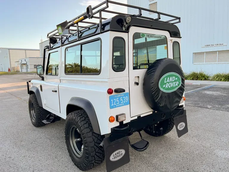 1987 Land Rover Defender 90 - Image 9 of 17