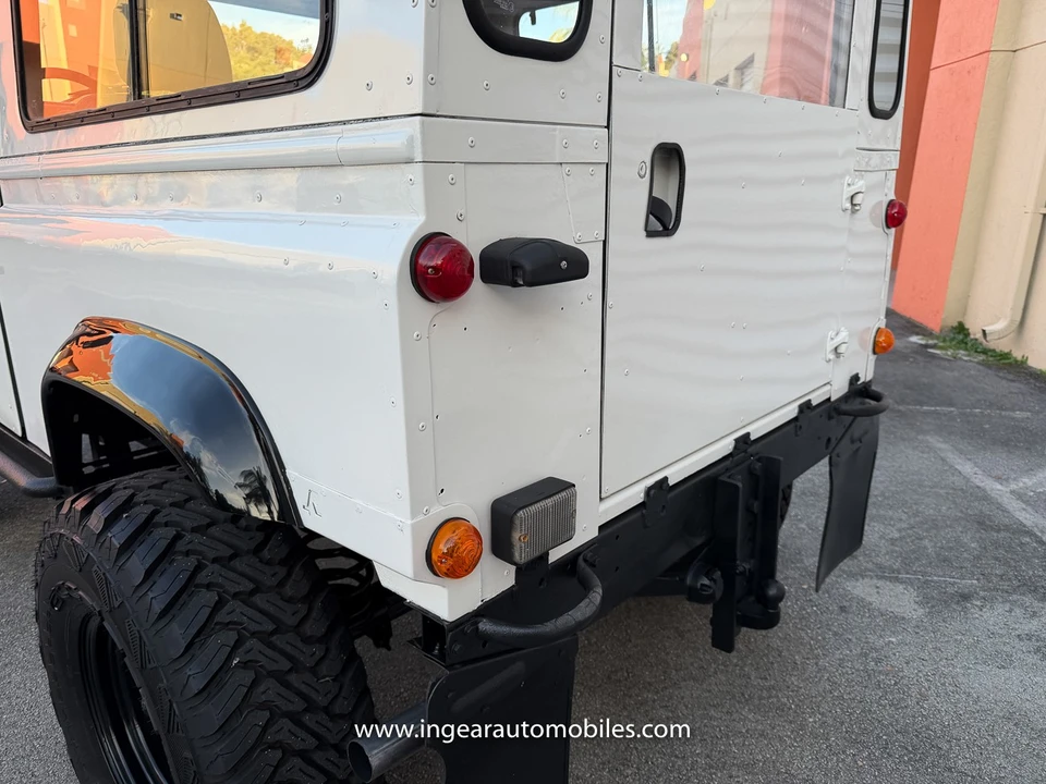 1987 Land Rover Defender 90 - Image 20 of 31