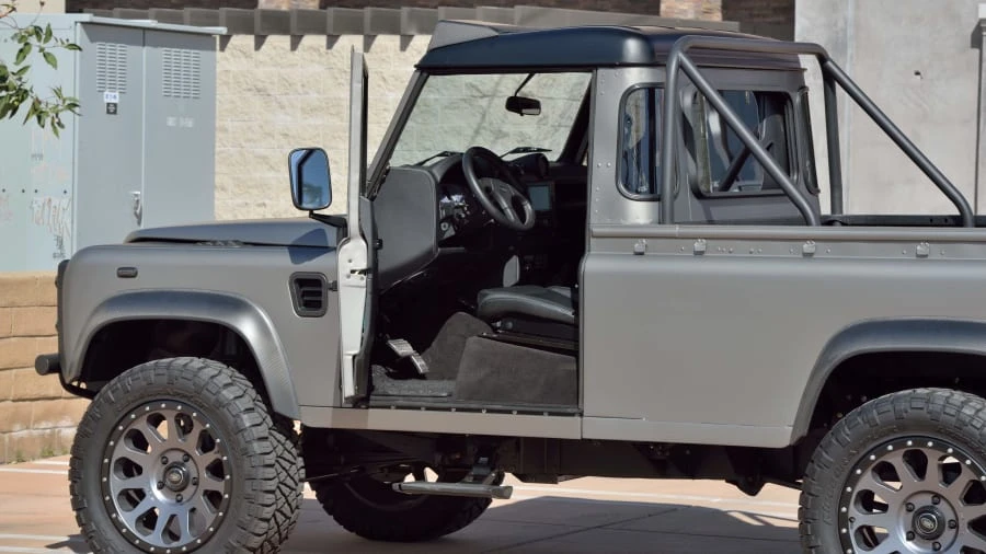 1987 Land Rover Defender 130 - Image 17 of 27