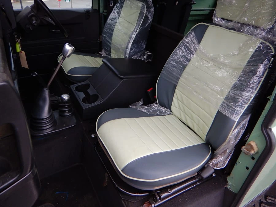 1987 Land Rover Defender 110 - Image 4 of 12