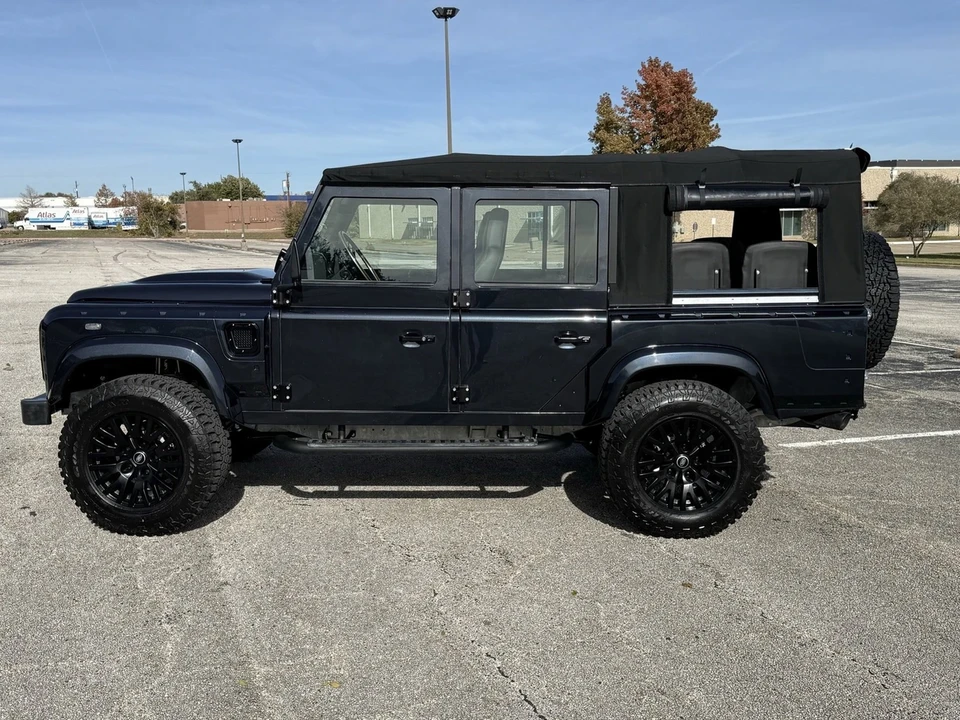 1987 Land Rover Defender 110 - Image 2 of 21