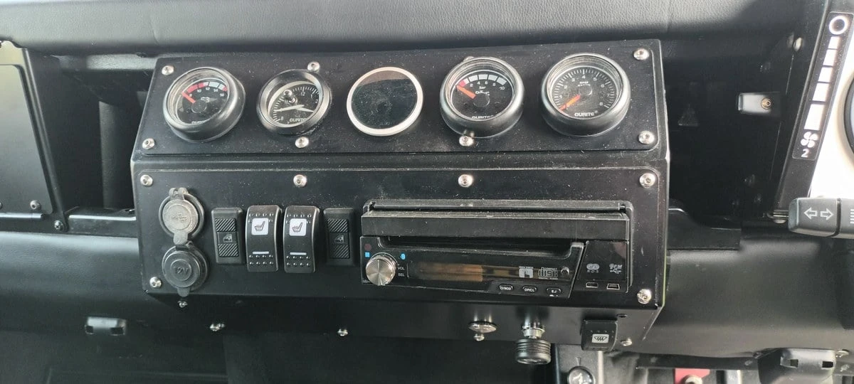 1987 Land Rover Defender 110 - Image 13 of 30