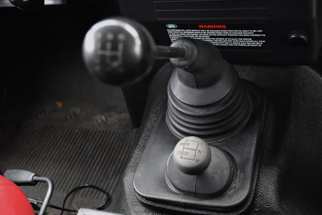 1987 Land Rover Defender 90 - Image 25 of 30
