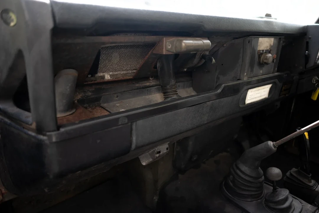 1987 Land Rover Defender 110 - Image 21 of 30