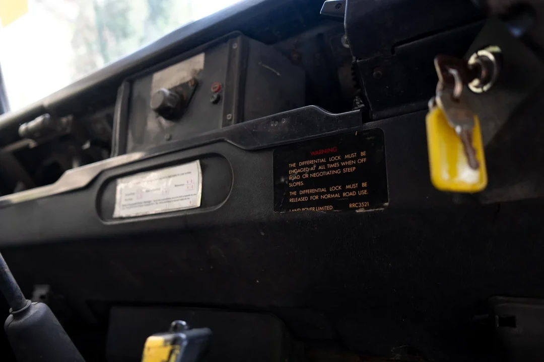 1987 Land Rover Defender 110 - Image 20 of 30