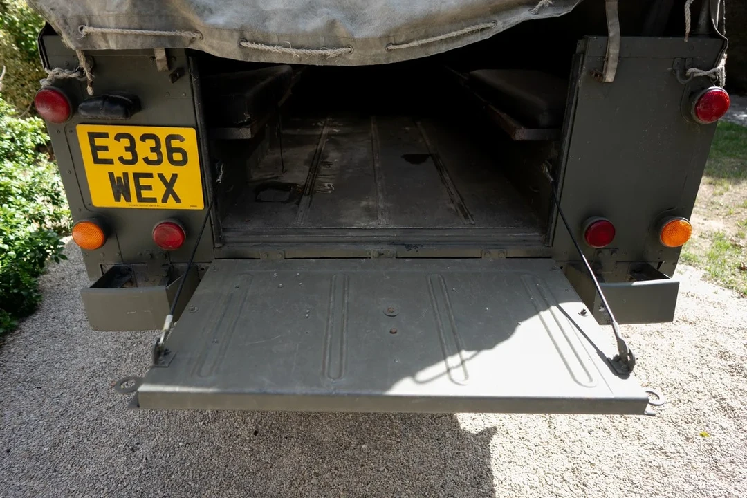 1987 Land Rover Defender 110 - Image 29 of 30