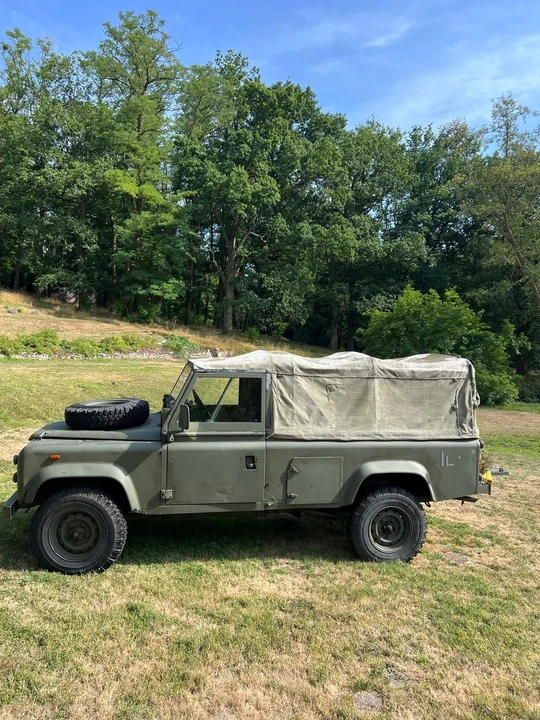 1987 Land Rover Defender 110 - Image 9 of 31