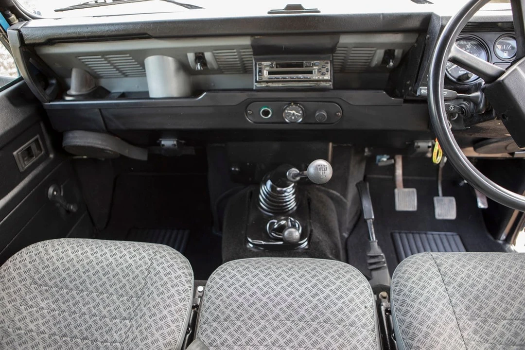 1987 Land Rover Defender 110 - Image 27 of 30
