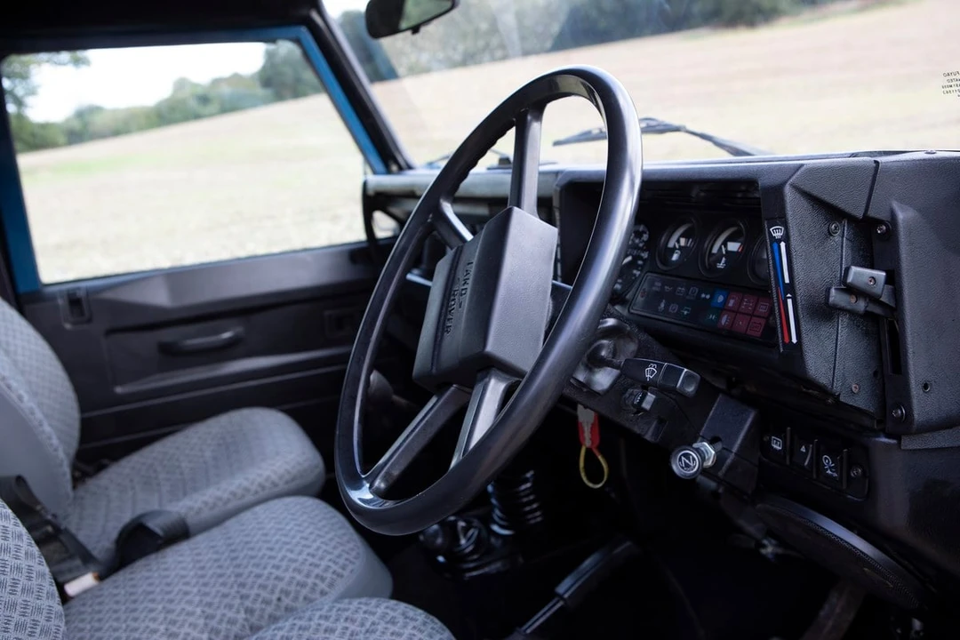 1987 Land Rover Defender 110 - Image 23 of 30