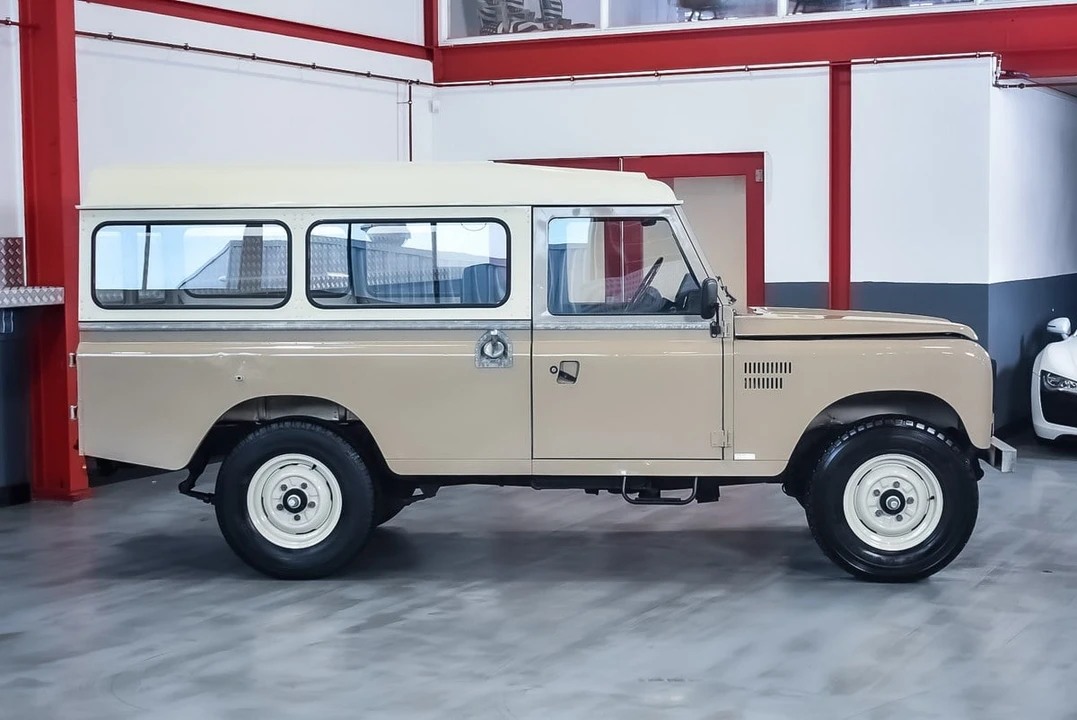 1987 Land Rover Defender - Image 9 of 30