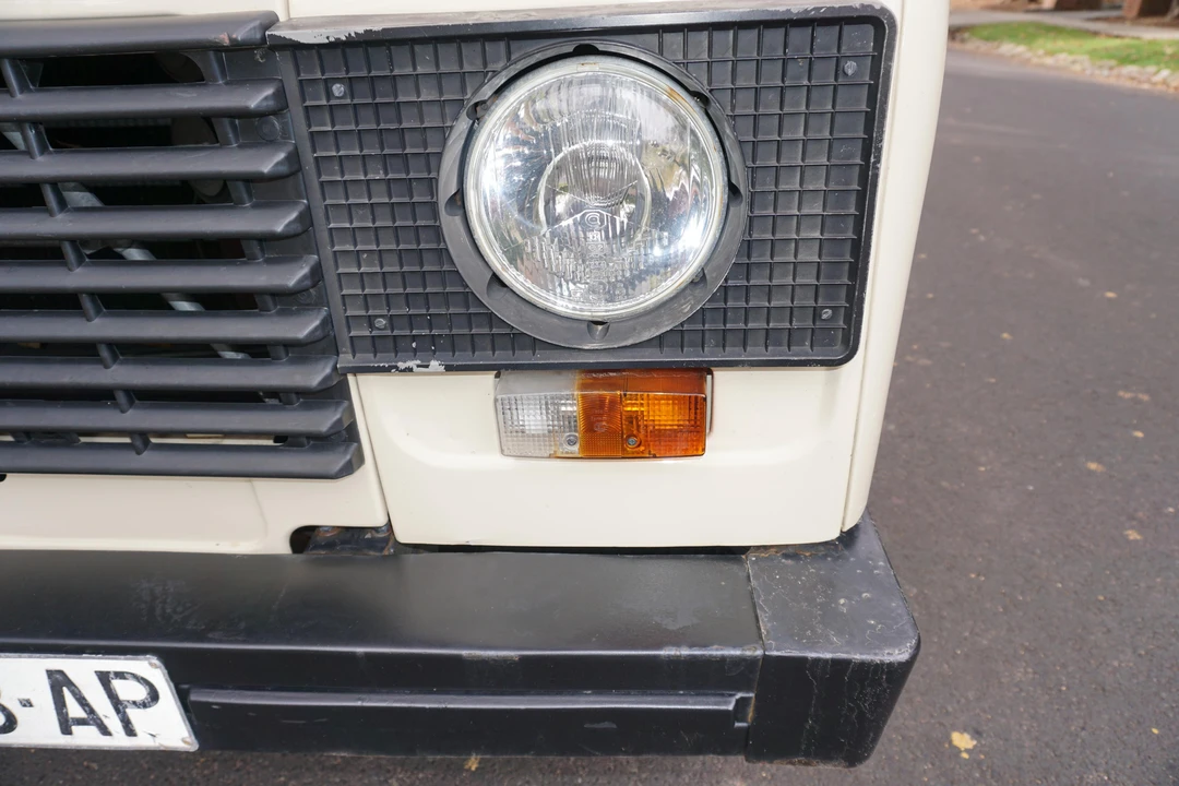 1987 Land Rover Defender 90 - Image 17 of 31