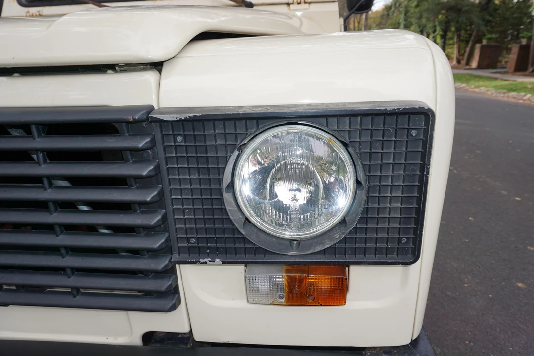 1987 Land Rover Defender 90 - Image 16 of 31