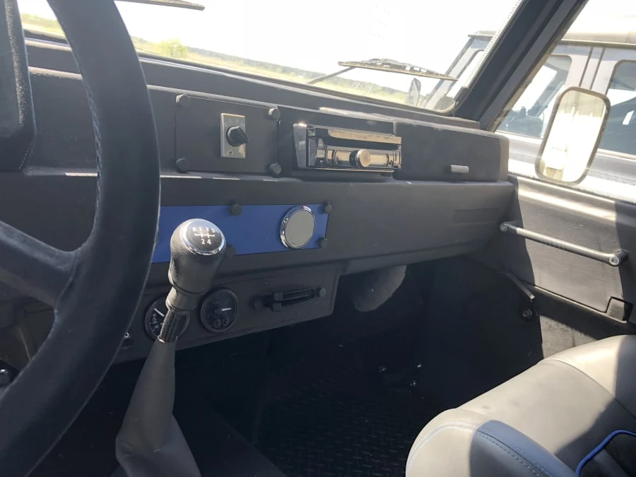 1987 Land Rover Defender - Image 8 of 12