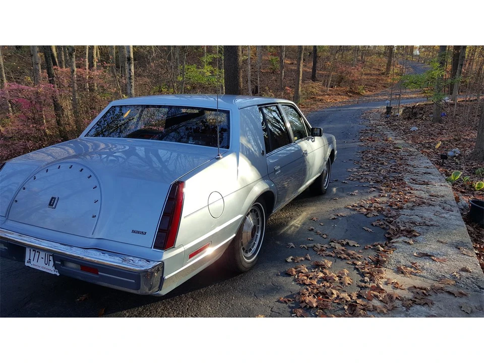 1987 Lincoln Continental 7th Gen - Image 6 of 19
