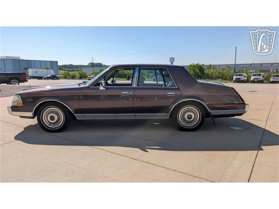 1987 Lincoln Continental 7th Gen - Image 6 of 31