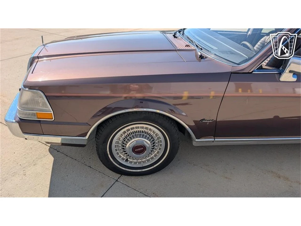 1987 Lincoln Continental 7th Gen - Image 26 of 31