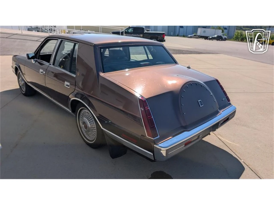 1987 Lincoln Continental 7th Gen - Image 8 of 31