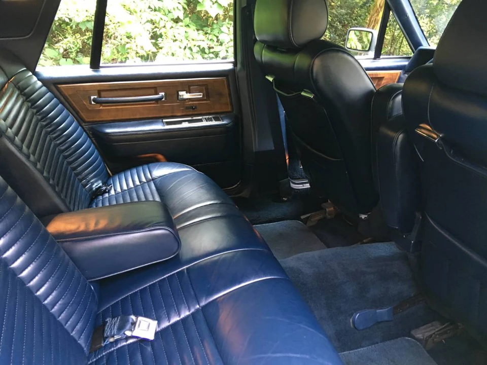 1987 Lincoln Continental 7th Gen - Image 6 of 11
