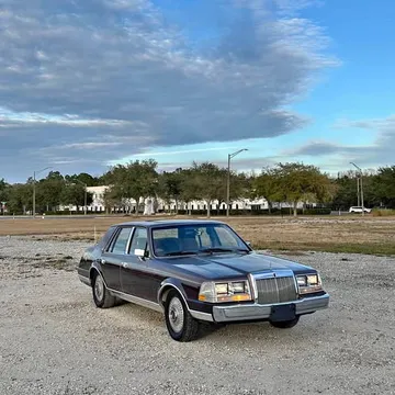 1987 Lincoln Continental