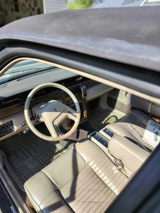 1987 Lincoln Continental 7th Gen - Image 7 of 7