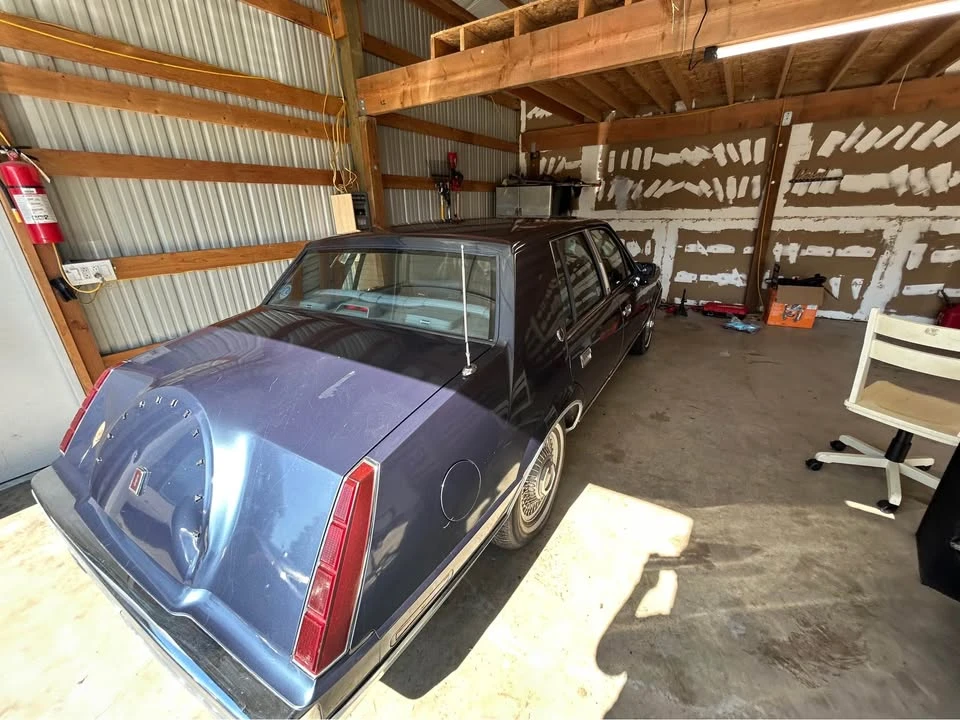 1987 Lincoln Continental 7th Gen - Image 9 of 20