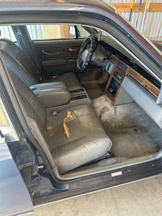 1987 Lincoln Continental 7th Gen - Image 18 of 20