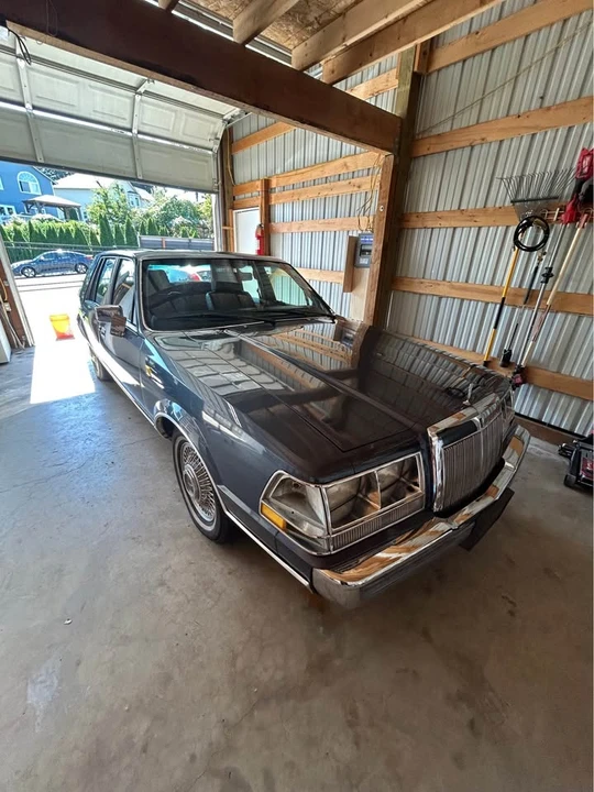 1987 Lincoln Continental 7th Gen - Image 10 of 20