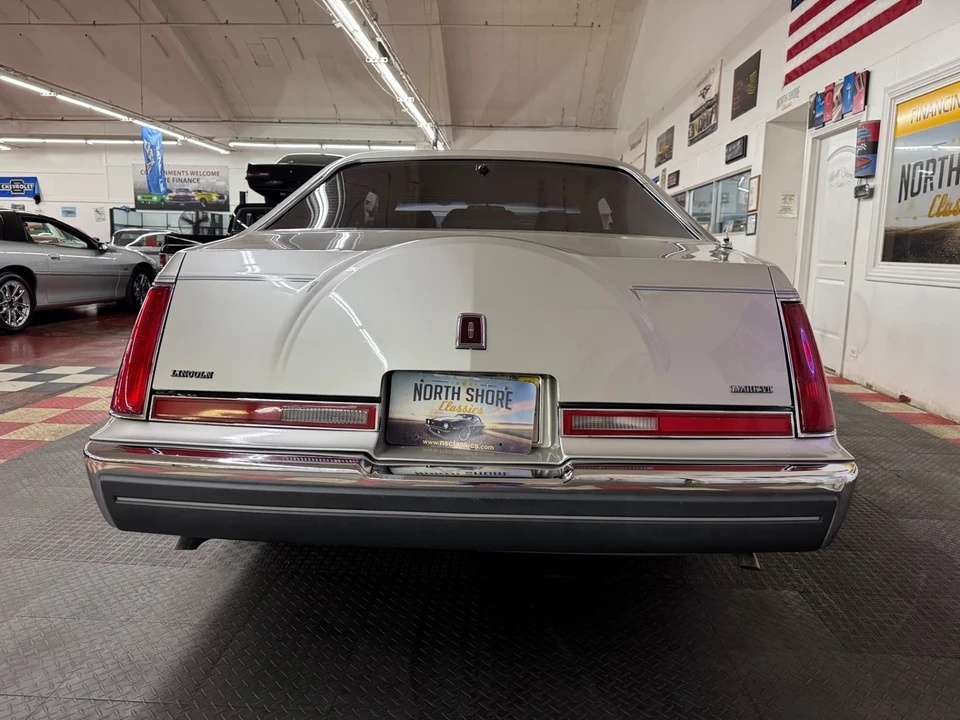 1987 Lincoln Continental Mark VII - Image 13 of 21