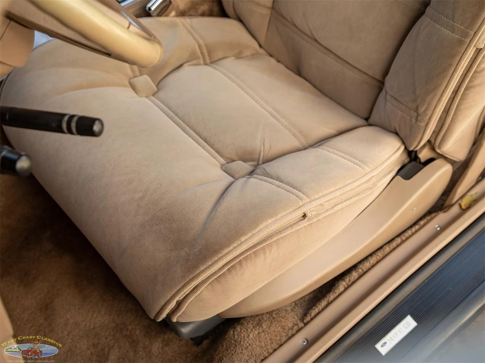 1987 Lincoln Continental Mark VII - Image 28 of 31