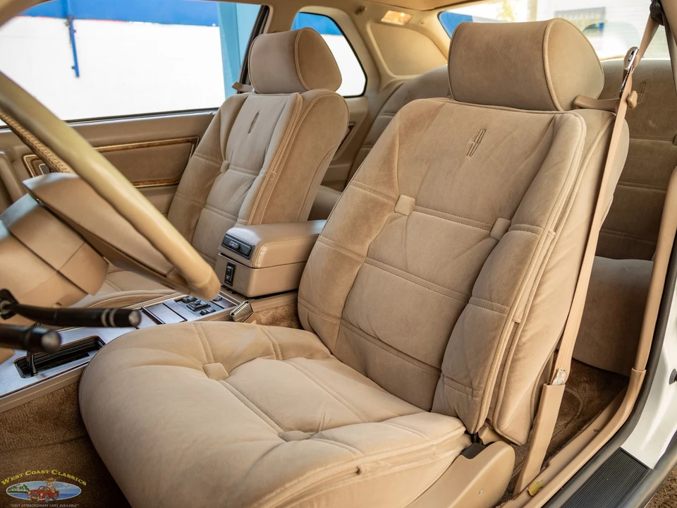 1987 Lincoln Continental Mark VII - Image 28 of 31